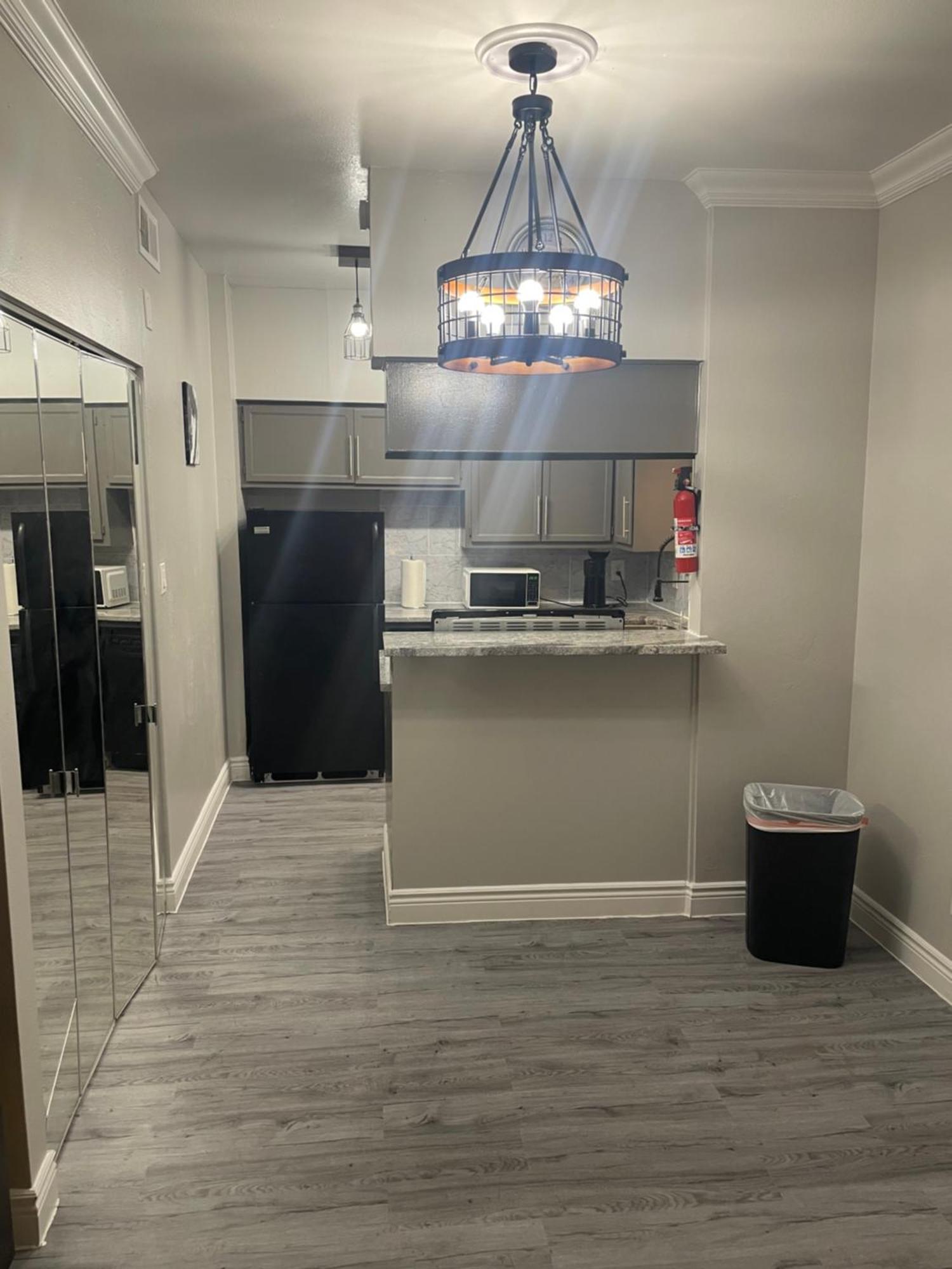 Huge One Bedroom With 2 Queen Size Beds Houston Zewnętrze zdjęcie